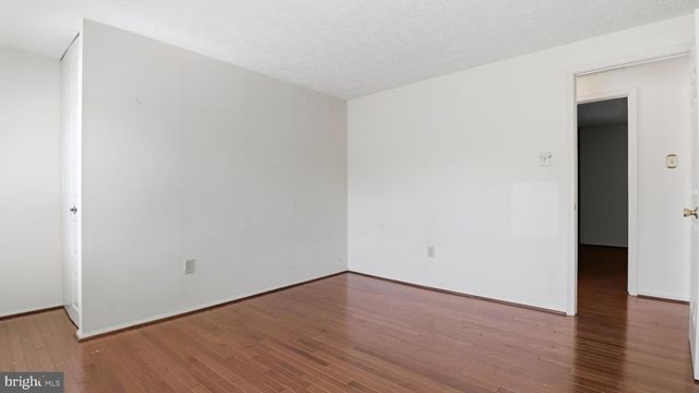 11201 LAKE BREEZE, North Potomac, MD 20878