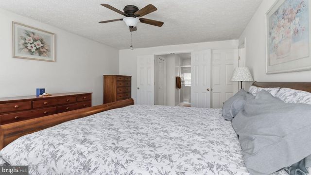 11201 LAKE BREEZE, North Potomac, MD 20878