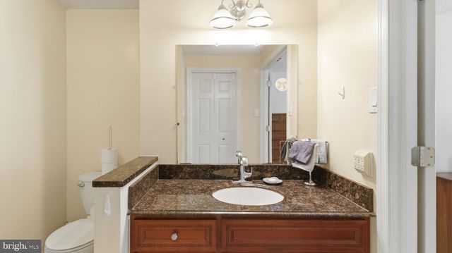 11201 LAKE BREEZE, North Potomac, MD 20878