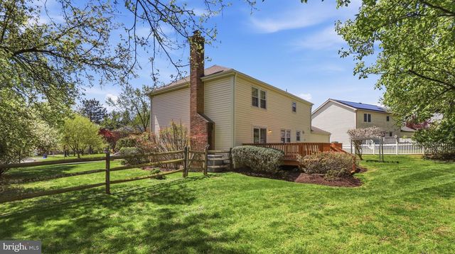 11201 LAKE BREEZE, North Potomac, MD 20878