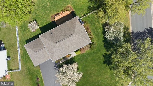 11201 LAKE BREEZE, North Potomac, MD 20878