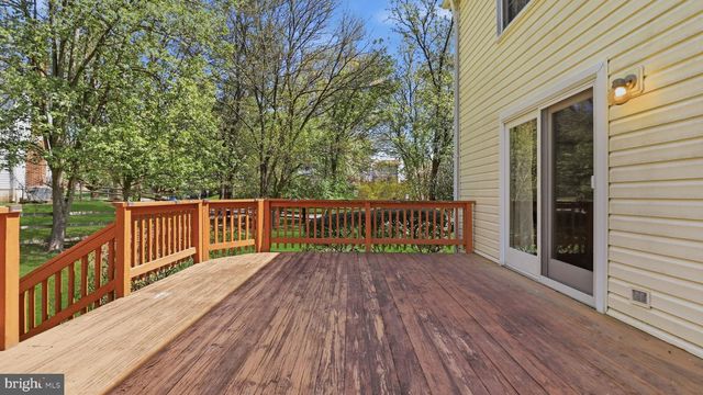 11201 LAKE BREEZE, North Potomac, MD 20878