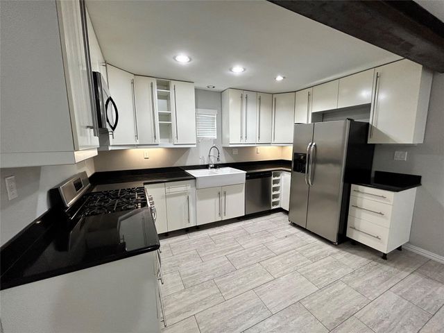 219 Marshall Street 104, Houston, TX 77006