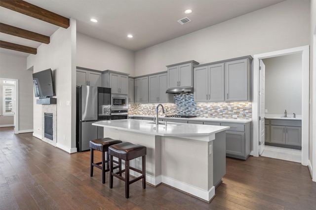 789 Faith DR, Liberty Hill, TX 78642