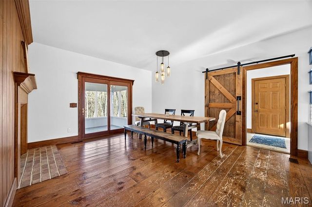 2 Woodridge Drive, Defiance, MO 63341