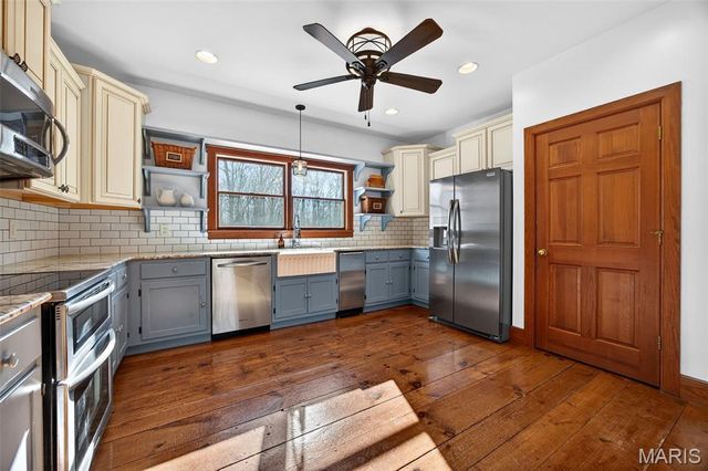 2 Woodridge Drive, Defiance, MO 63341