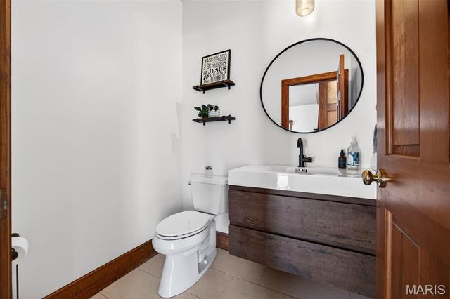 2 Woodridge Drive, Defiance, MO 63341