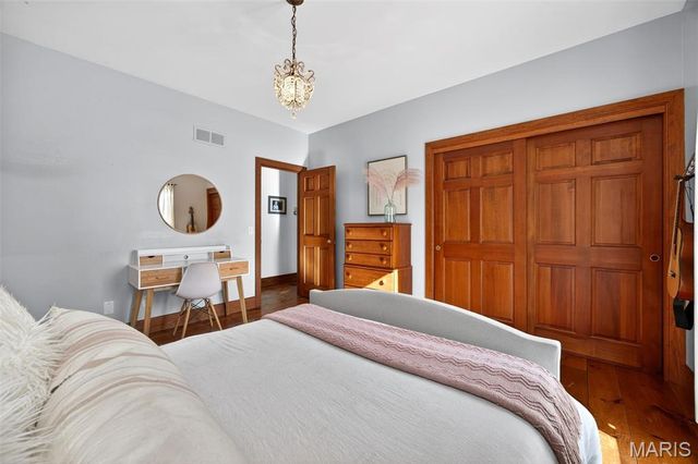 2 Woodridge Drive, Defiance, MO 63341