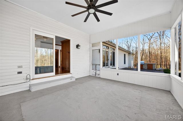 2 Woodridge Drive, Defiance, MO 63341