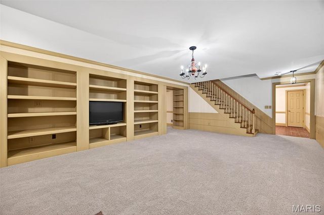 2 Woodridge Drive, Defiance, MO 63341