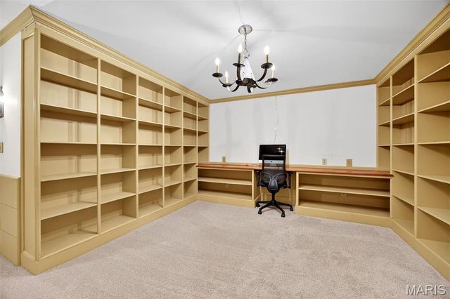 2 Woodridge Drive, Defiance, MO 63341