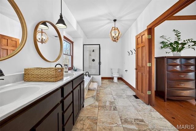 2 Woodridge Drive, Defiance, MO 63341