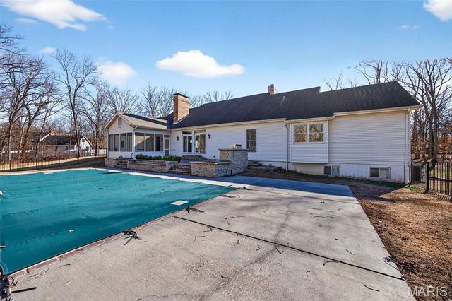 2 Woodridge Drive, Defiance, MO 63341