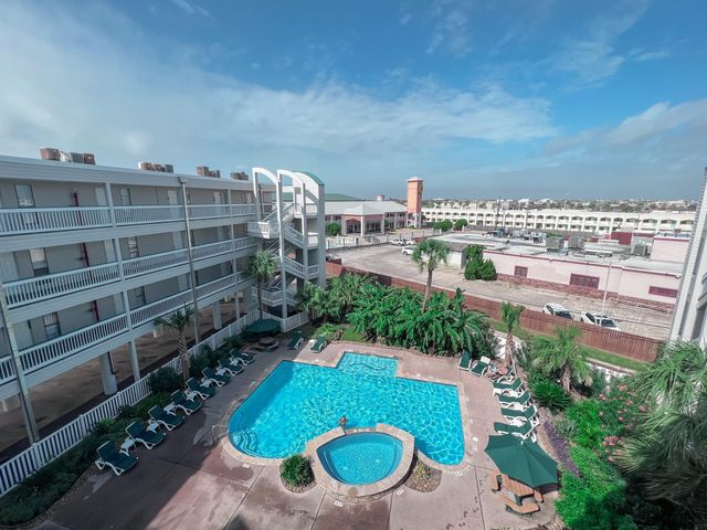 6102 Seawall Boulevard 337, Galveston, TX 77551