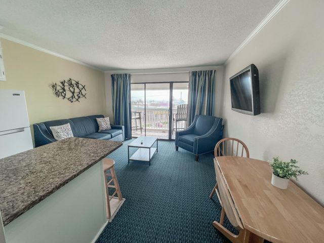 6102 Seawall Boulevard 337, Galveston, TX 77551