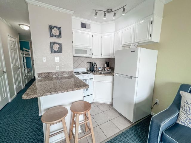 6102 Seawall Boulevard 337, Galveston, TX 77551