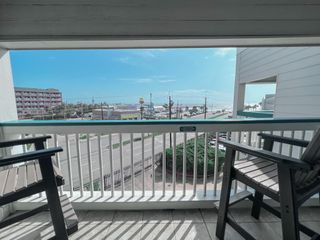 6102 Seawall Boulevard 337, Galveston, TX 77551