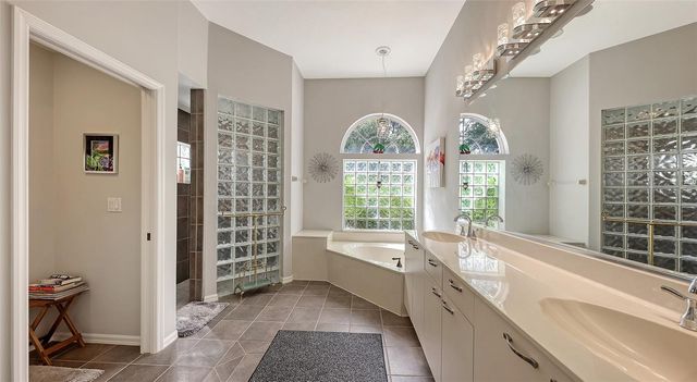 7025 N SERENOA DRIVE, Sarasota, FL 34241