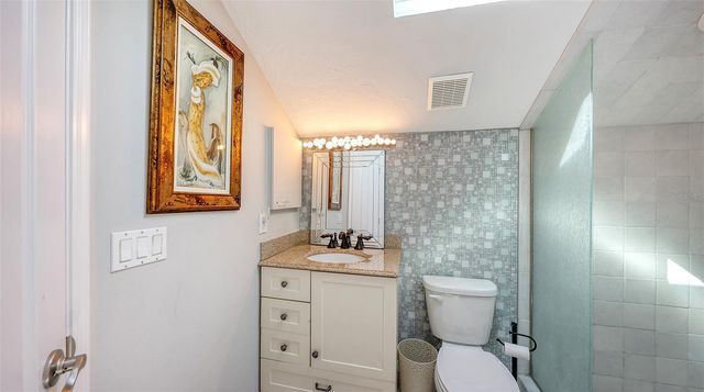 7025 N SERENOA DRIVE, Sarasota, FL 34241