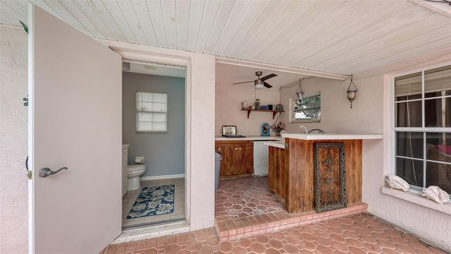 7025 N SERENOA DRIVE, Sarasota, FL 34241