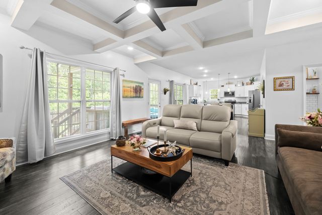 232 Towes Ln, Clarksville, TN 37043