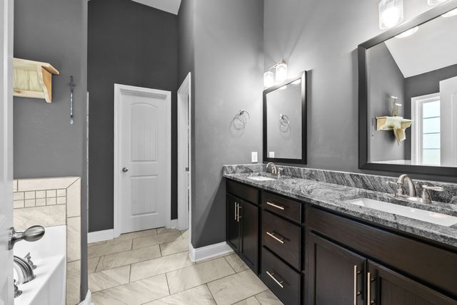232 Towes Ln, Clarksville, TN 37043