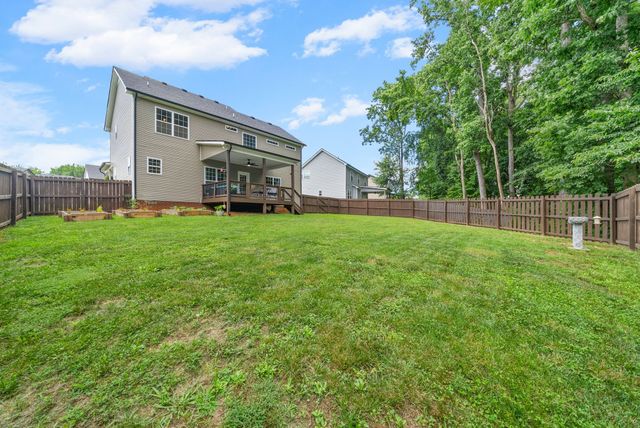 232 Towes Ln, Clarksville, TN 37043