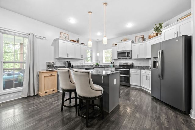 232 Towes Ln, Clarksville, TN 37043