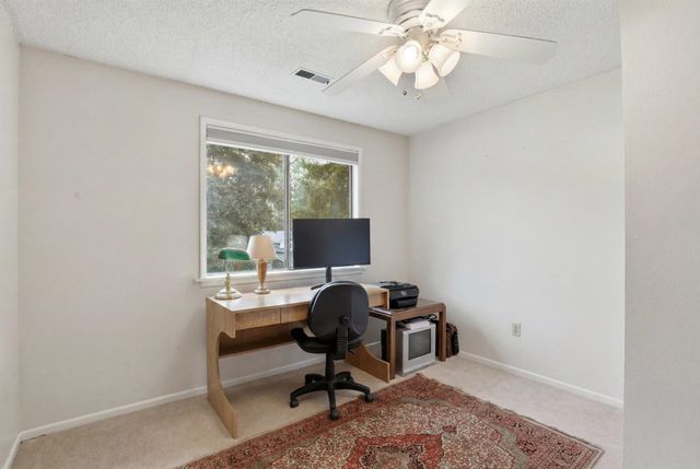 407 E Carriage Ct, Spokane, WA 99218