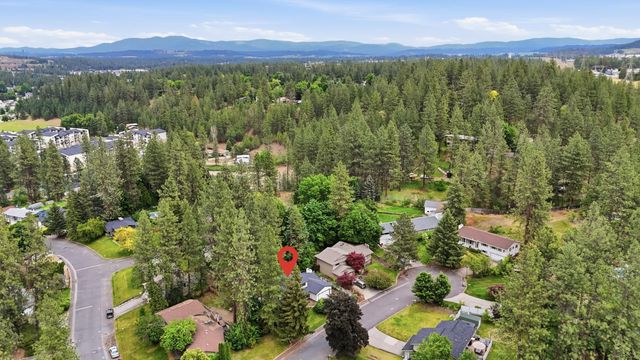 407 E Carriage Ct, Spokane, WA 99218