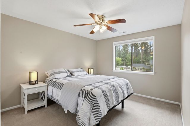 407 E Carriage Ct, Spokane, WA 99218