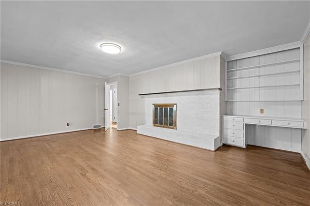 2804 W Cornwallis Drive, Greensboro, NC 27408