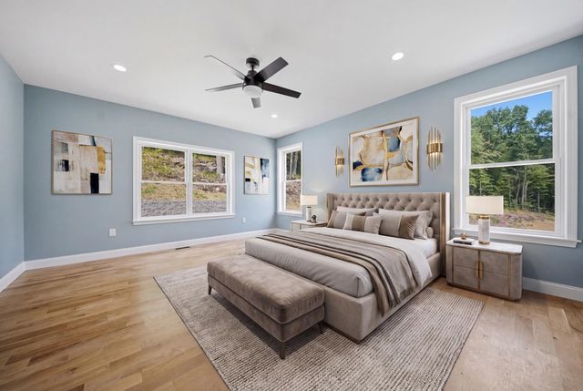 6 Eastview Drive, Derry, NH 03038