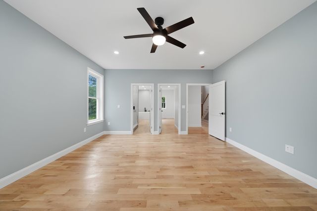 6 Eastview Drive, Derry, NH 03038
