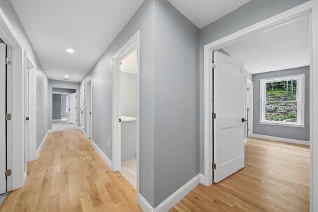 6 Eastview Drive, Derry, NH 03038
