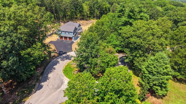 6 Eastview Drive, Derry, NH 03038