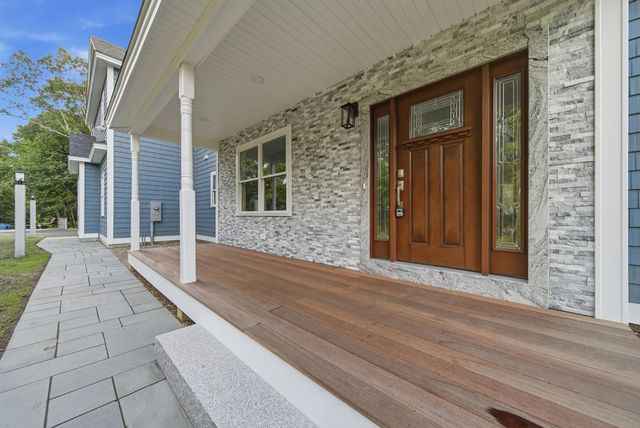 6 Eastview Drive, Derry, NH 03038