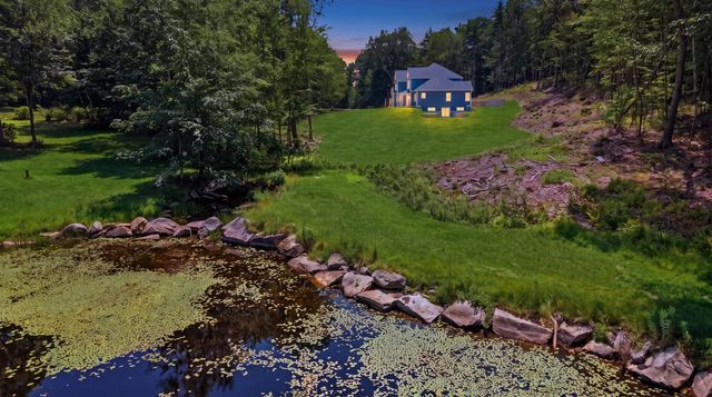 6 Eastview Drive, Derry, NH 03038