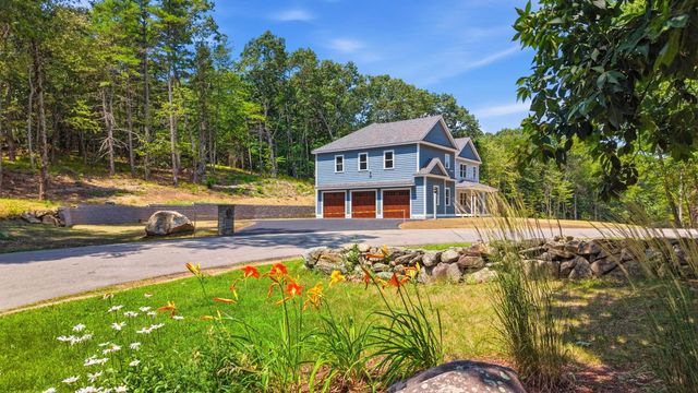 6 Eastview Drive, Derry, NH 03038