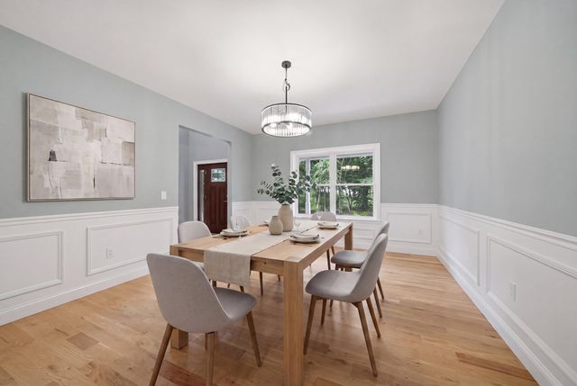 6 Eastview Drive, Derry, NH 03038
