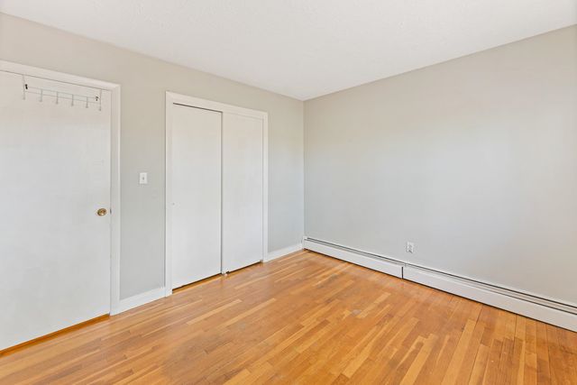 4 Brook Rd Apt 8, Salem, NH 03079