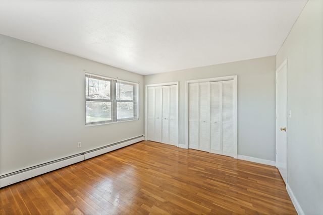 4 Brook Rd Apt 8, Salem, NH 03079