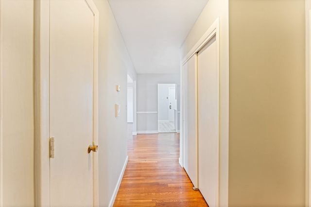 4 Brook Rd Apt 8, Salem, NH 03079