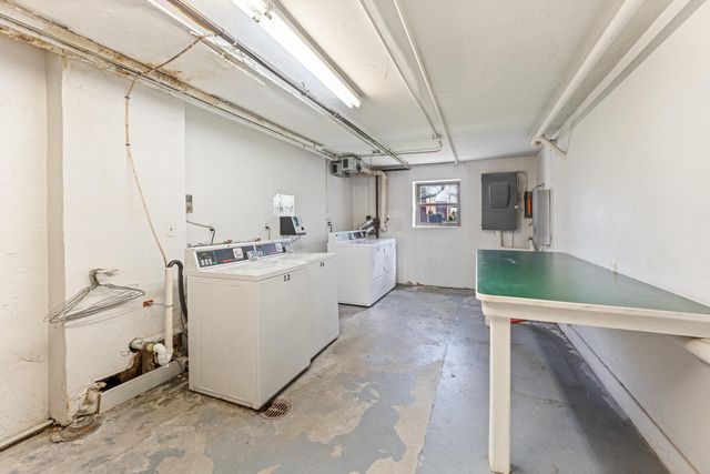 4 Brook Rd Apt 8, Salem, NH 03079