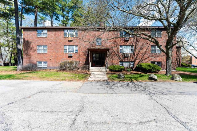 4 Brook Rd Apt 8, Salem, NH 03079