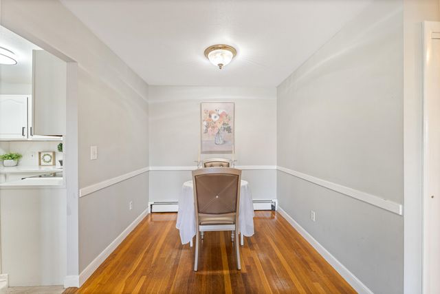4 Brook Rd Apt 8, Salem, NH 03079