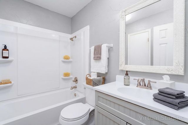 308 Jasmine Court, Burleson, TX 76028