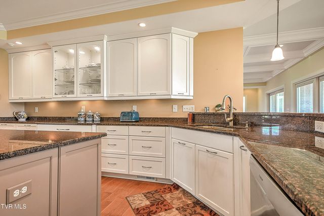 360 Jim Range Road, Jonesborough, TN 37659