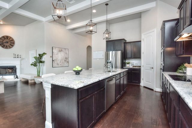 921 Wolcott DR, Leander, TX 78641