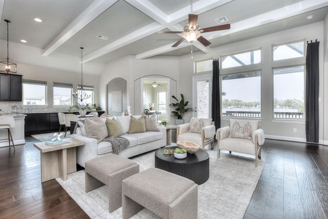 921 Wolcott DR, Leander, TX 78641